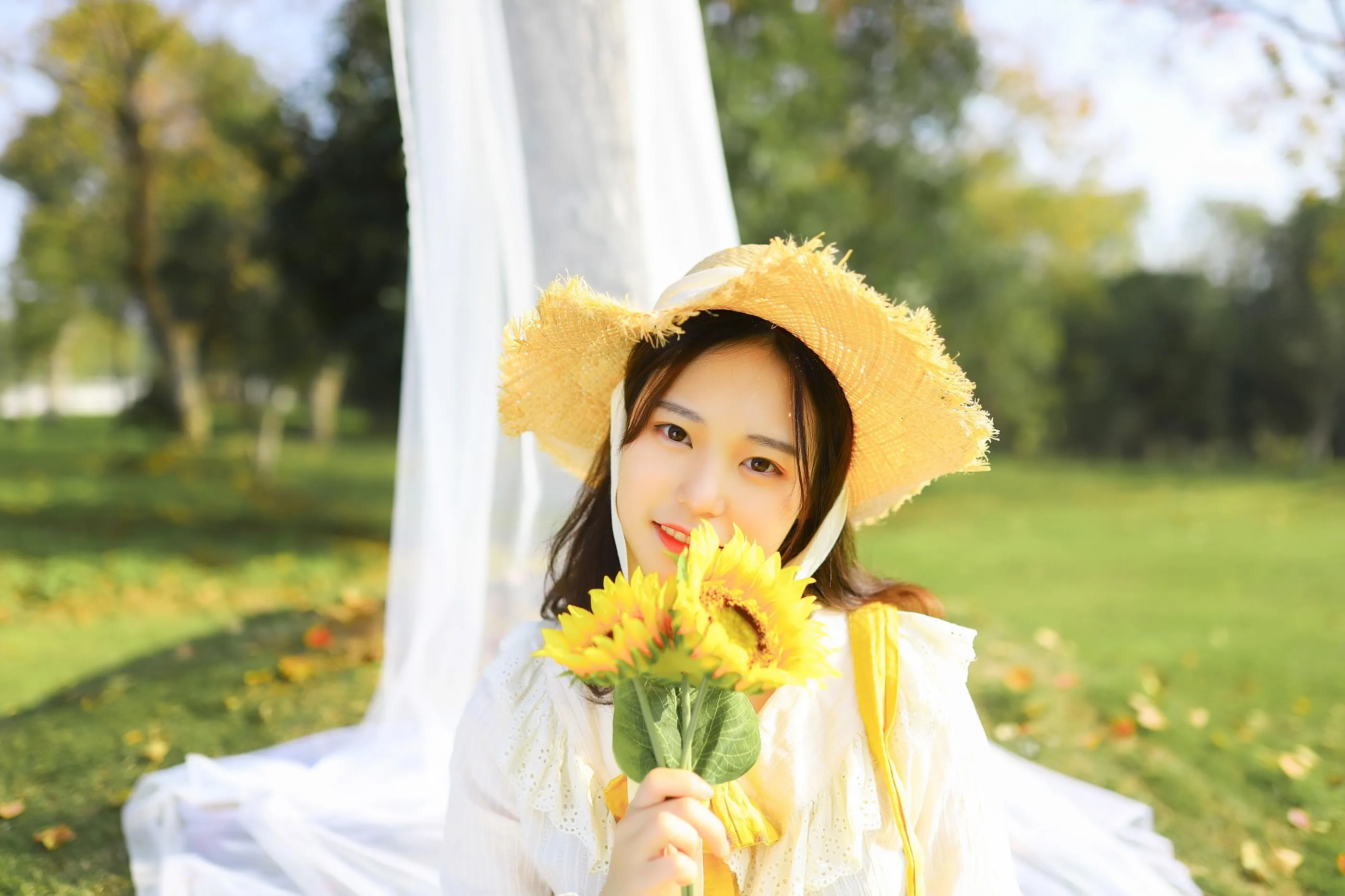 [YITUYU艺图语]2022.08.27 向阳而生 芊芊 [23P]插图2